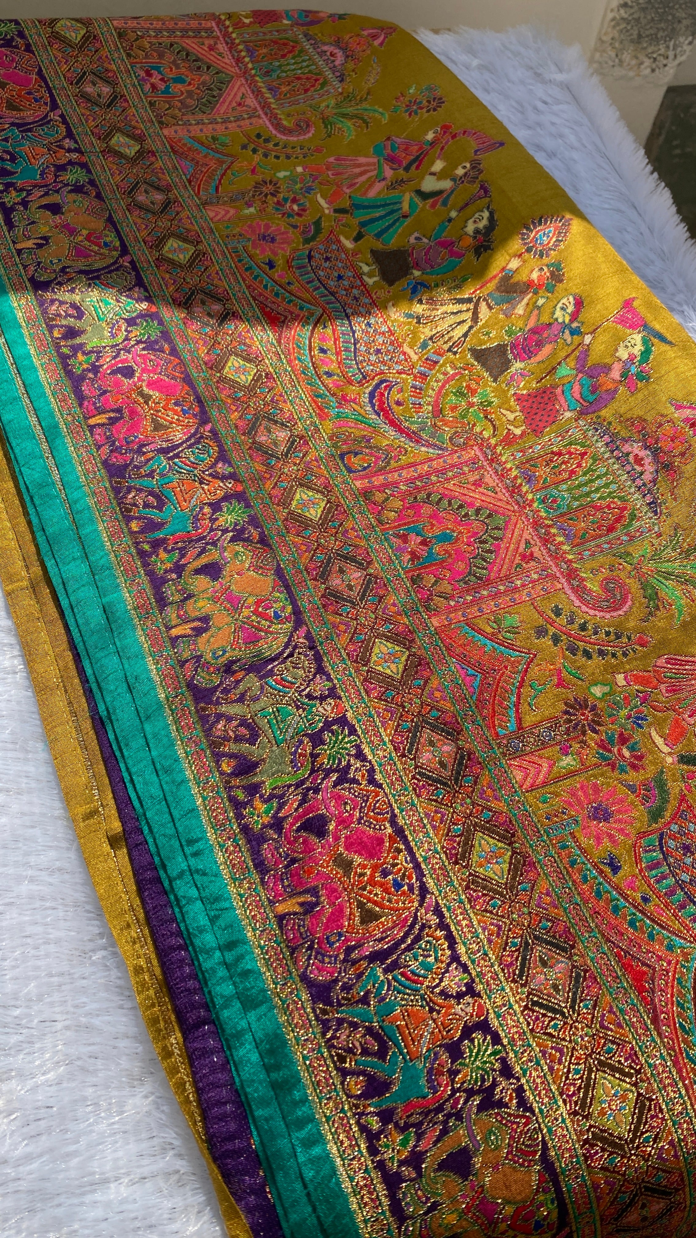 Rang Mahal Raw Silk Saree