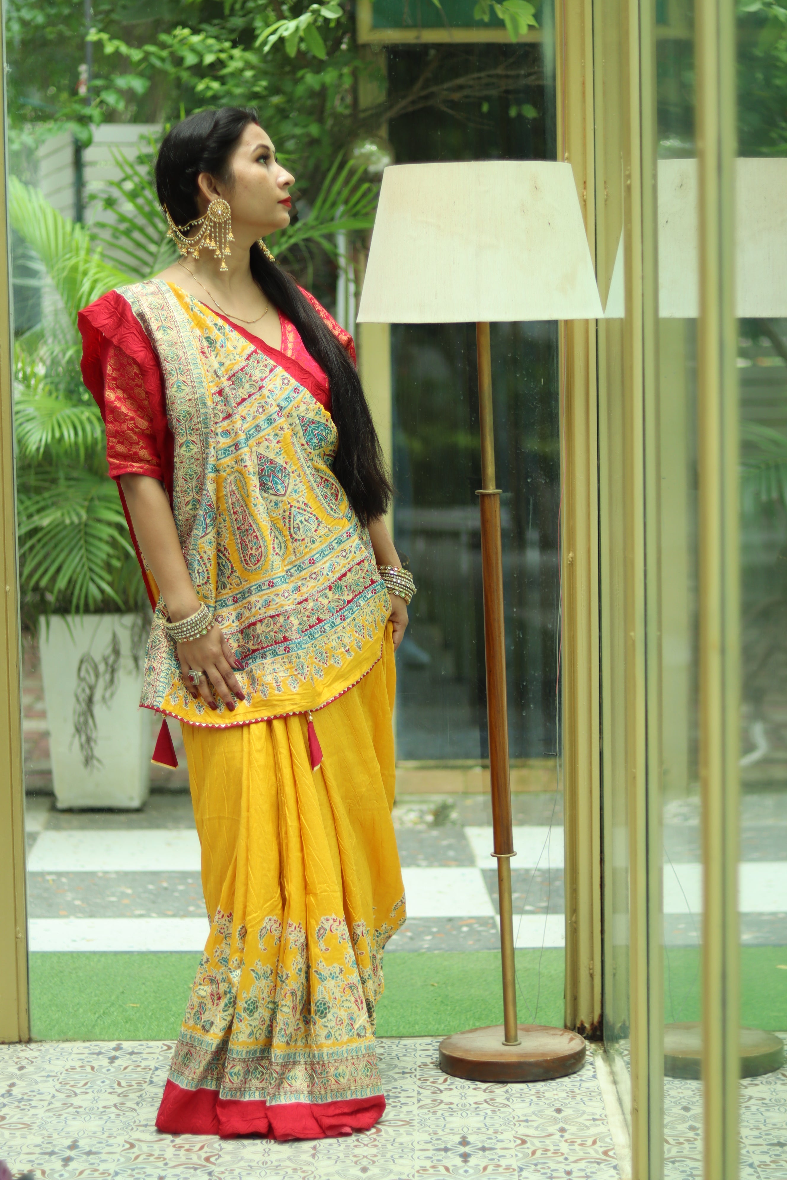 Shwet Raga Dola Silk Saree