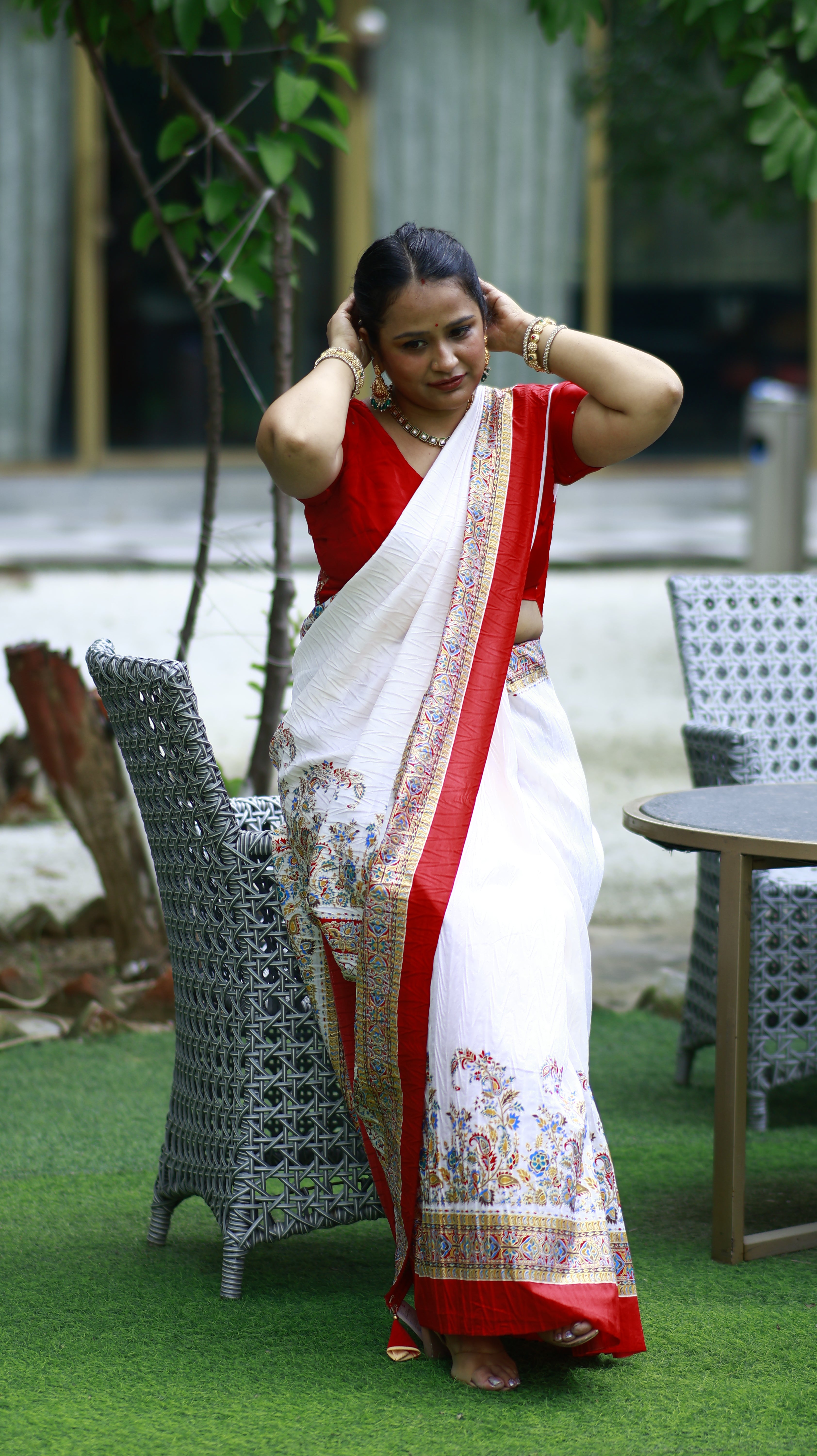 Shwet Raga Dola Silk Saree