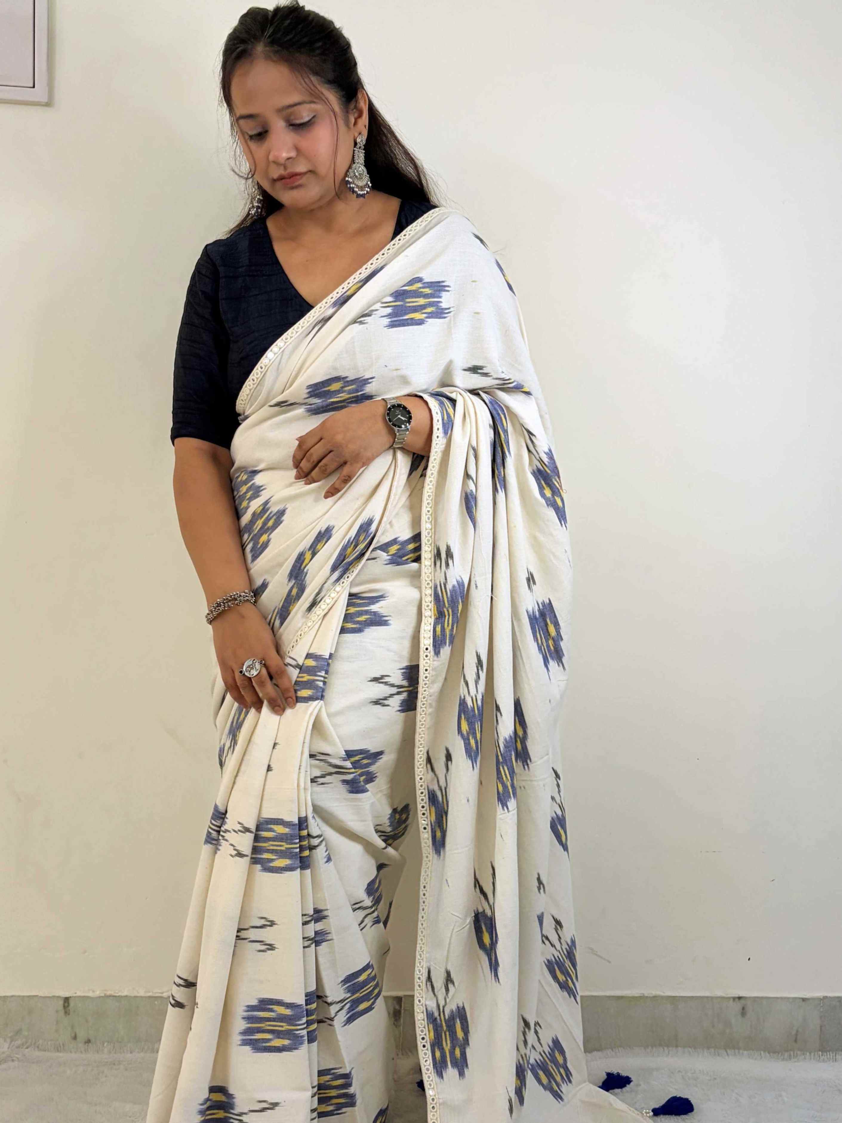 Blue Colour Linen Saree Full Model View Ikkat Motifs Cream Base Ethnyk Dori