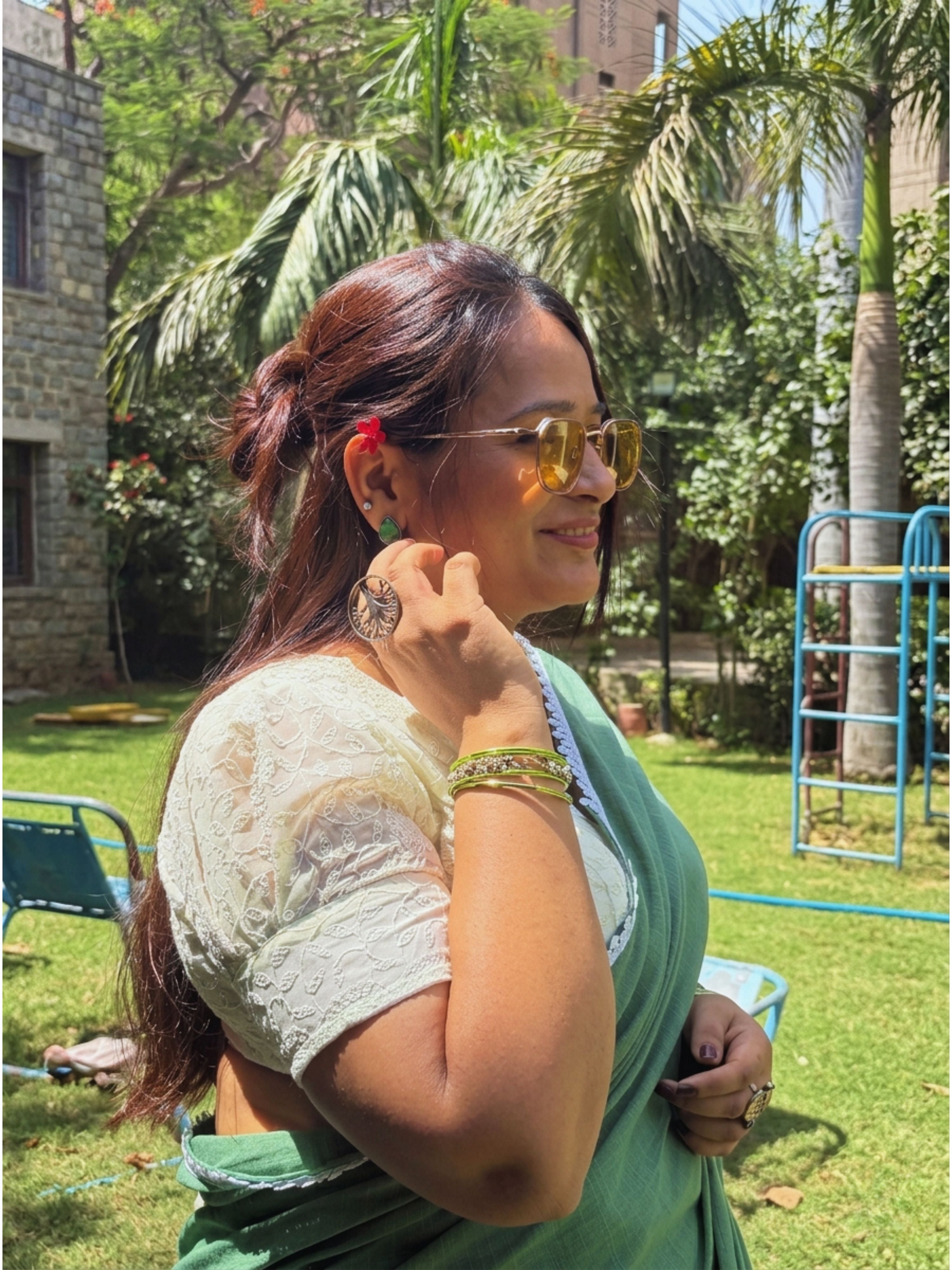 Everyday Pure Linen Saree Green Outdoor Casual Look Ethnyk Dori
