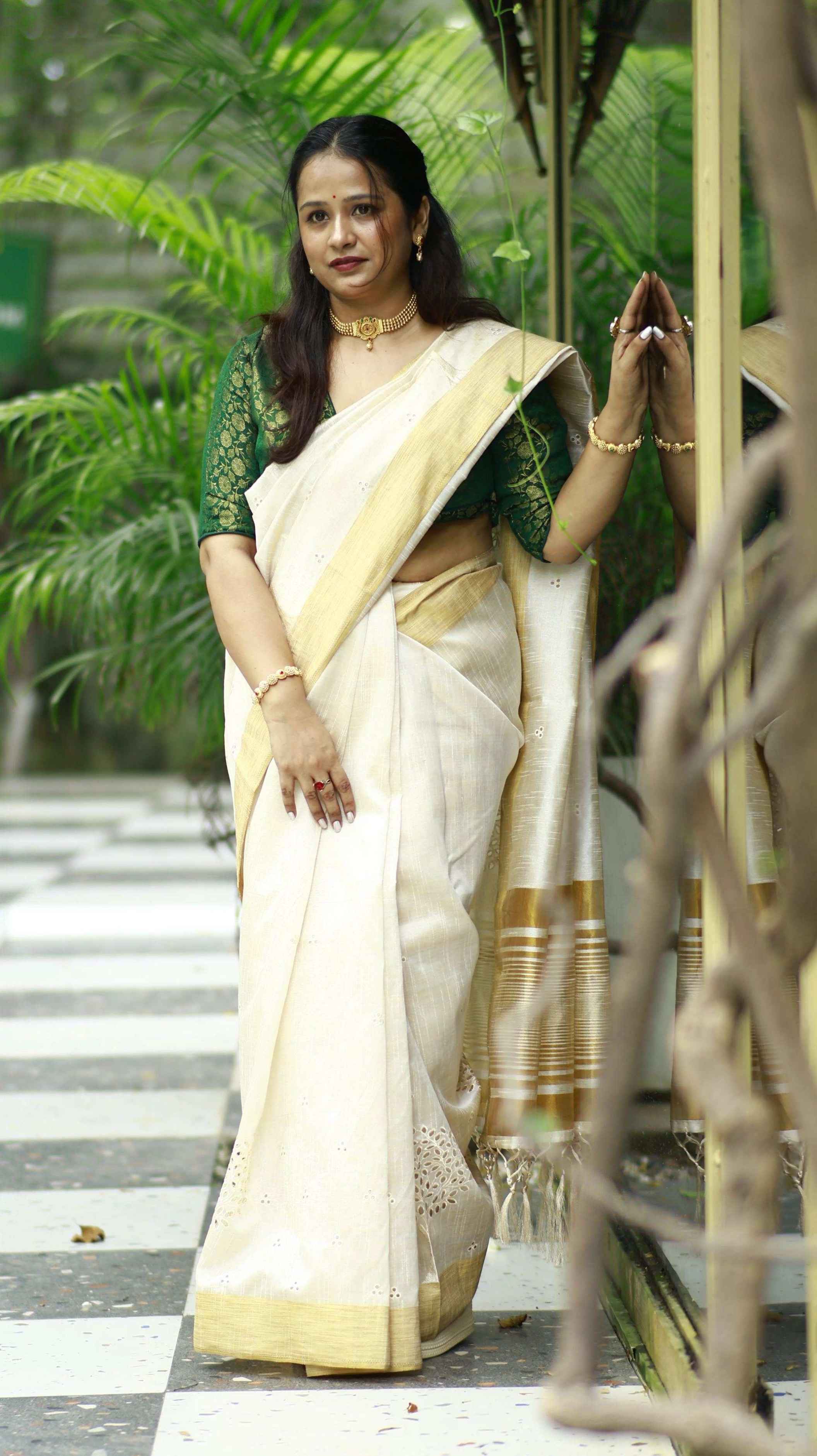 Tussar Silk Cut Work Saree Ivory Model Outdoor Full Drape Ethnyk Dori